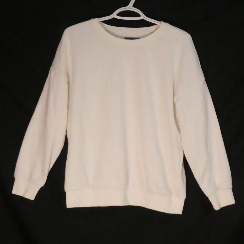 CANIFA | medium | Classic Solid White Crewneck Sweatshirt